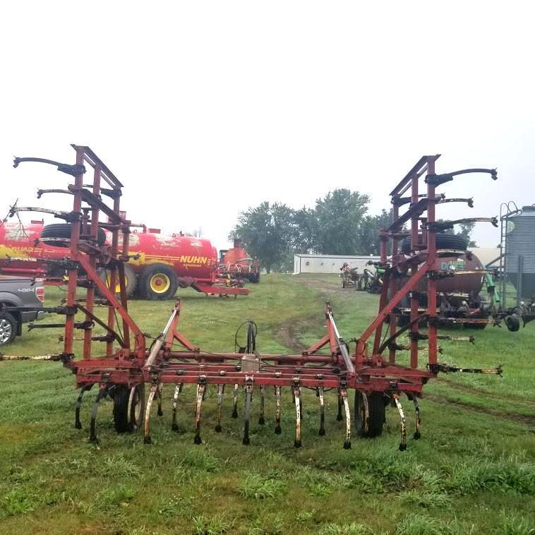 IH 45 FIELD CULTIVATOR