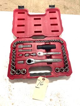 CRAFTSMAN SAE/METRIC SOCKET SET