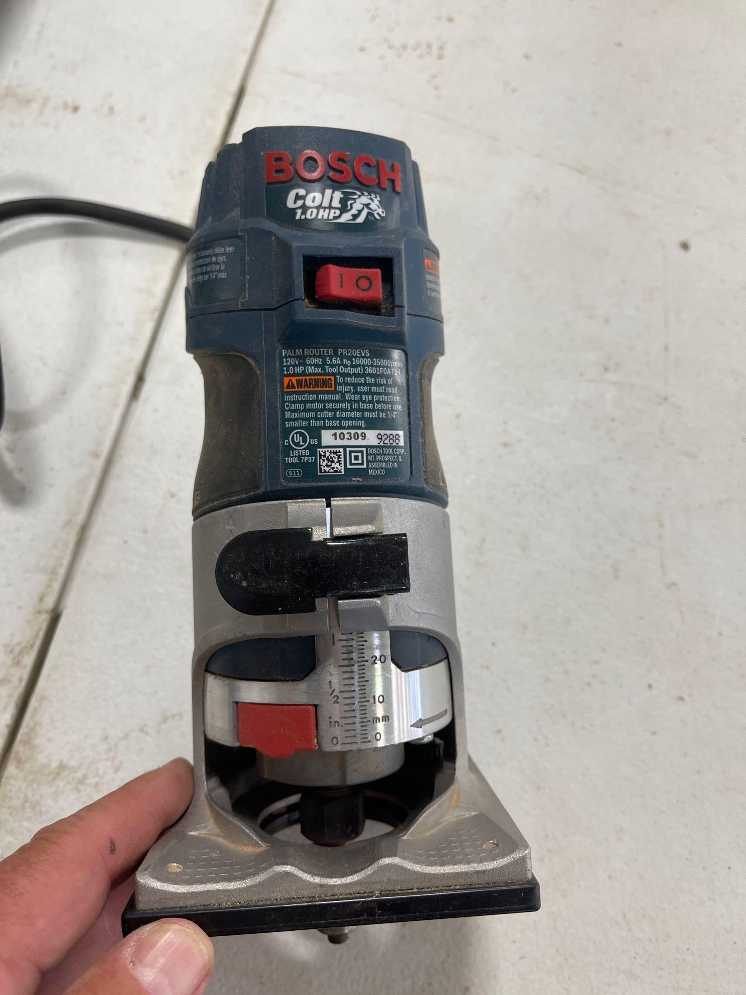 BOSCH COLT PALM ROUTER w/ ACCESORIES