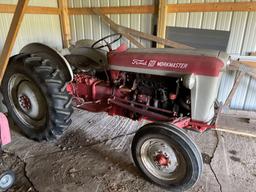 FORD "601 WORKMASTER" GAS TRACTOR