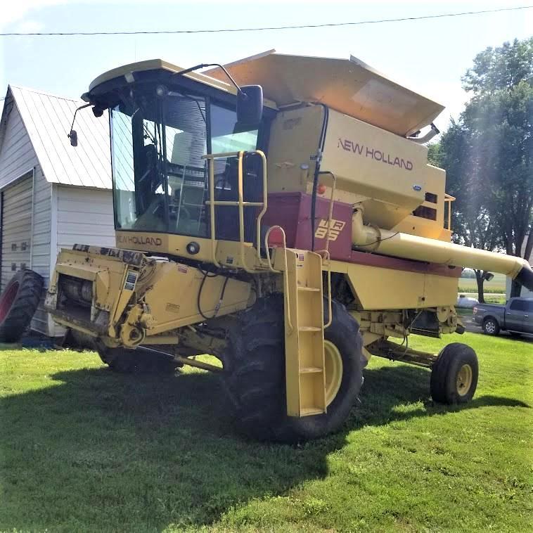 1991 NEW HOLLAND "TR86" COMBINE 2wd, HYDRO