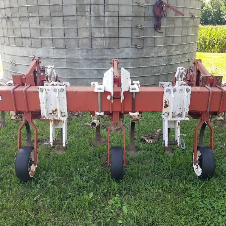 WILRICH 6x30 ROW CROP CULTIVATOR