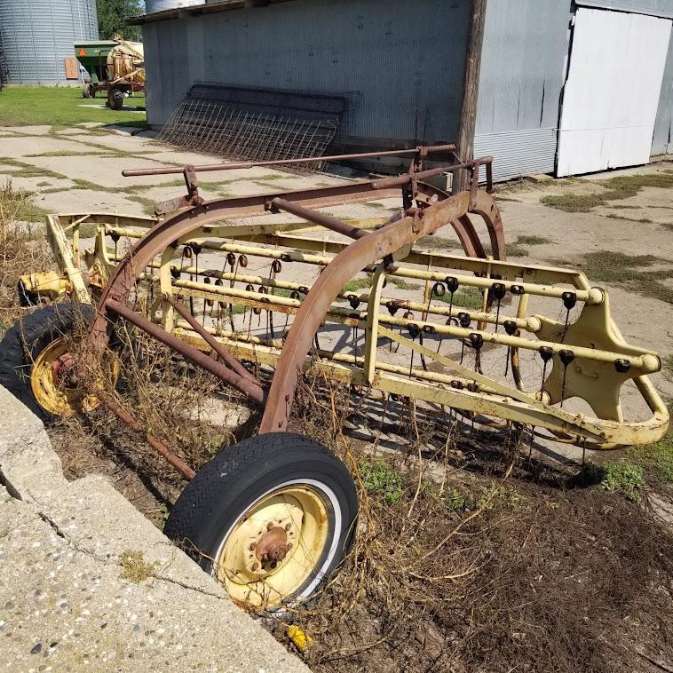 NEW HOLLAND "55" SIDE DELIVERY RAKE