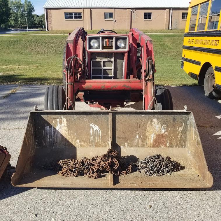 INTERNATIONAL "84 HYDRO " TRACTOR