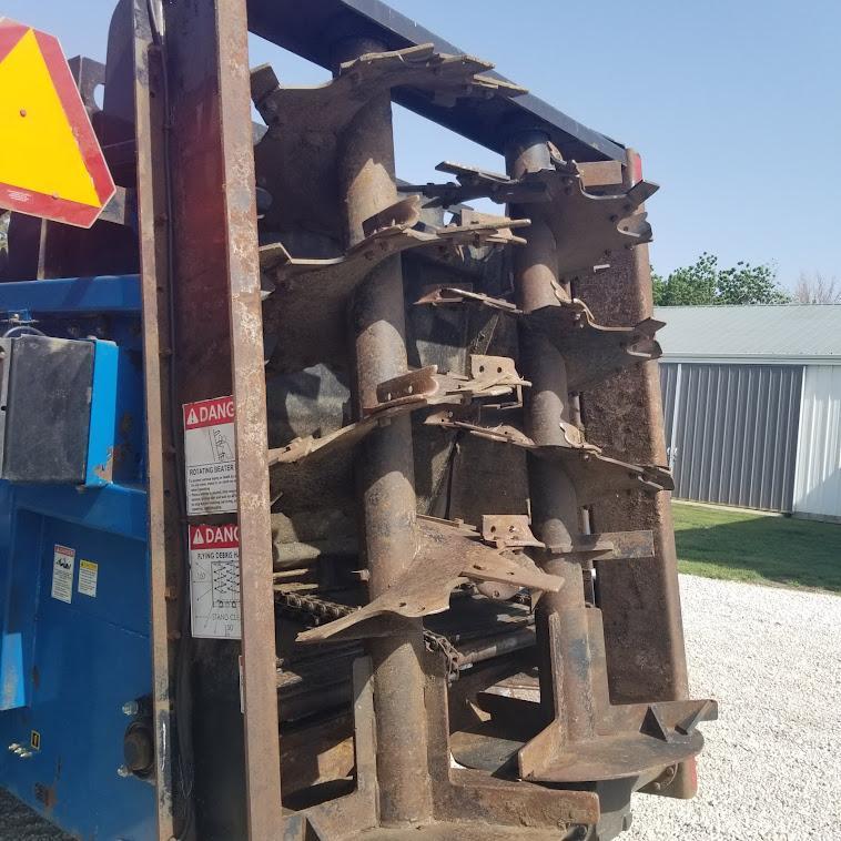 SIOUX AUTOMATION CENTER "5350" BOX MANURE SPREADER