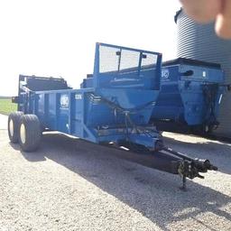 SIOUX AUTOMATION CENTER "5350" BOX MANURE SPREADER