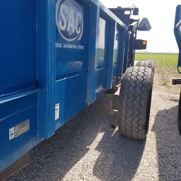 SIOUX AUTOMATION CENTER "5350" BOX MANURE SPREADER