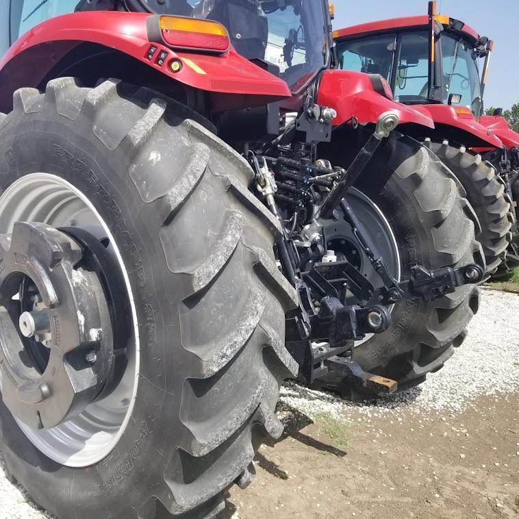 2018 CASEIH "125" MAXXUM TRACTOR CAB MFD w/L105 LOADER