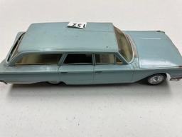 Hubley scale model 1960 Ford Station Wagon promo ca, plastic