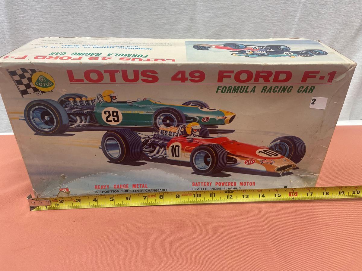 Lotus 49 Ford F-1 Formula Racing Car, battery operated, 1:10 Scale, with original box