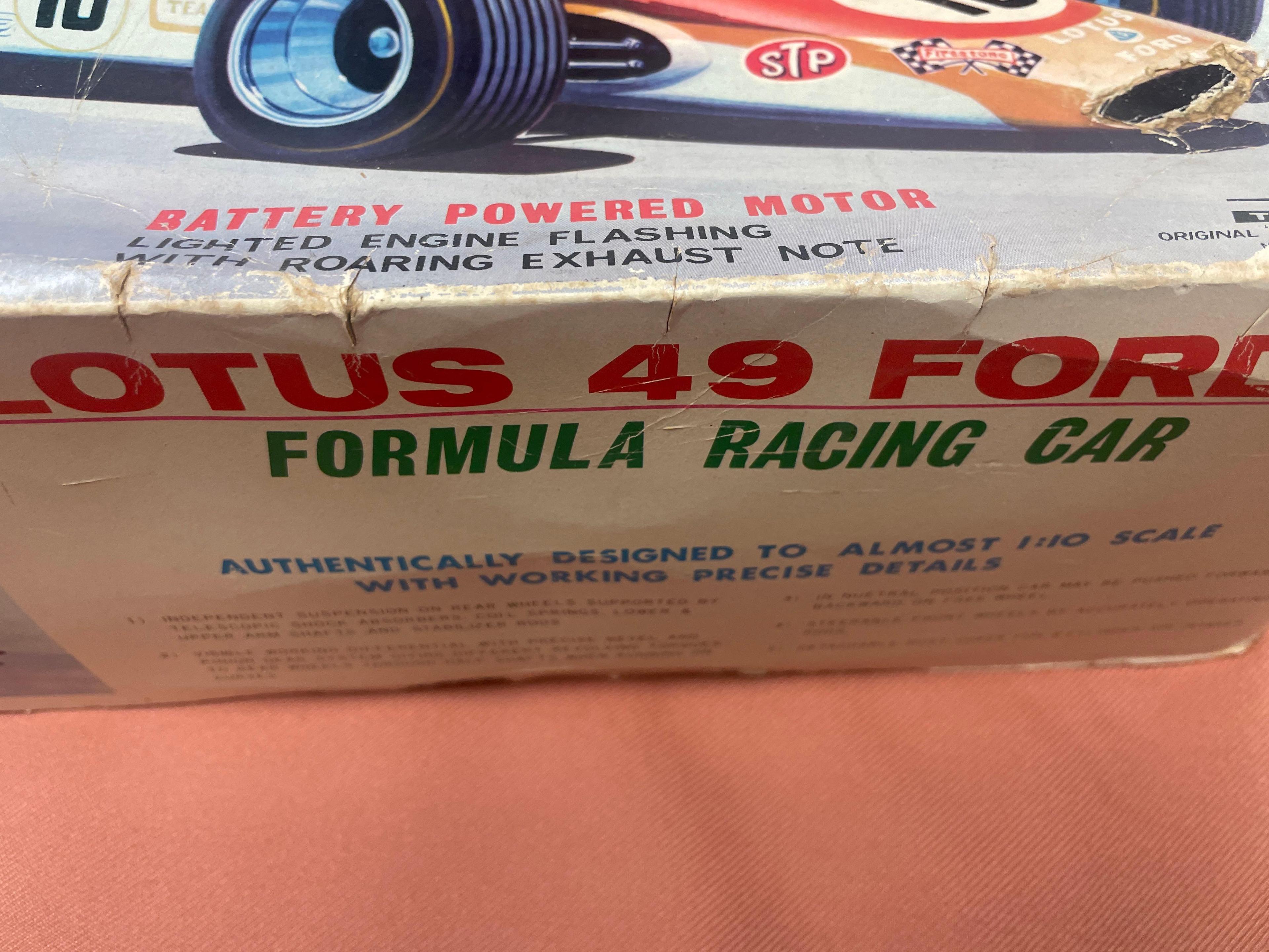 Lotus 49 Ford F-1 Formula Racing Car, battery operated, 1:10 Scale, with original box