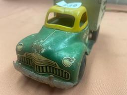 1950s Walt Reach Courtland Stake Bed Wind Up Truck