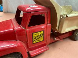 Buddy L Hydraulically operated dump truck