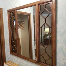 WOOD INLAY WALL MIRROR