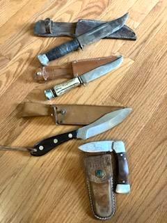 SHEATHED KNIFE ASSORTMENT