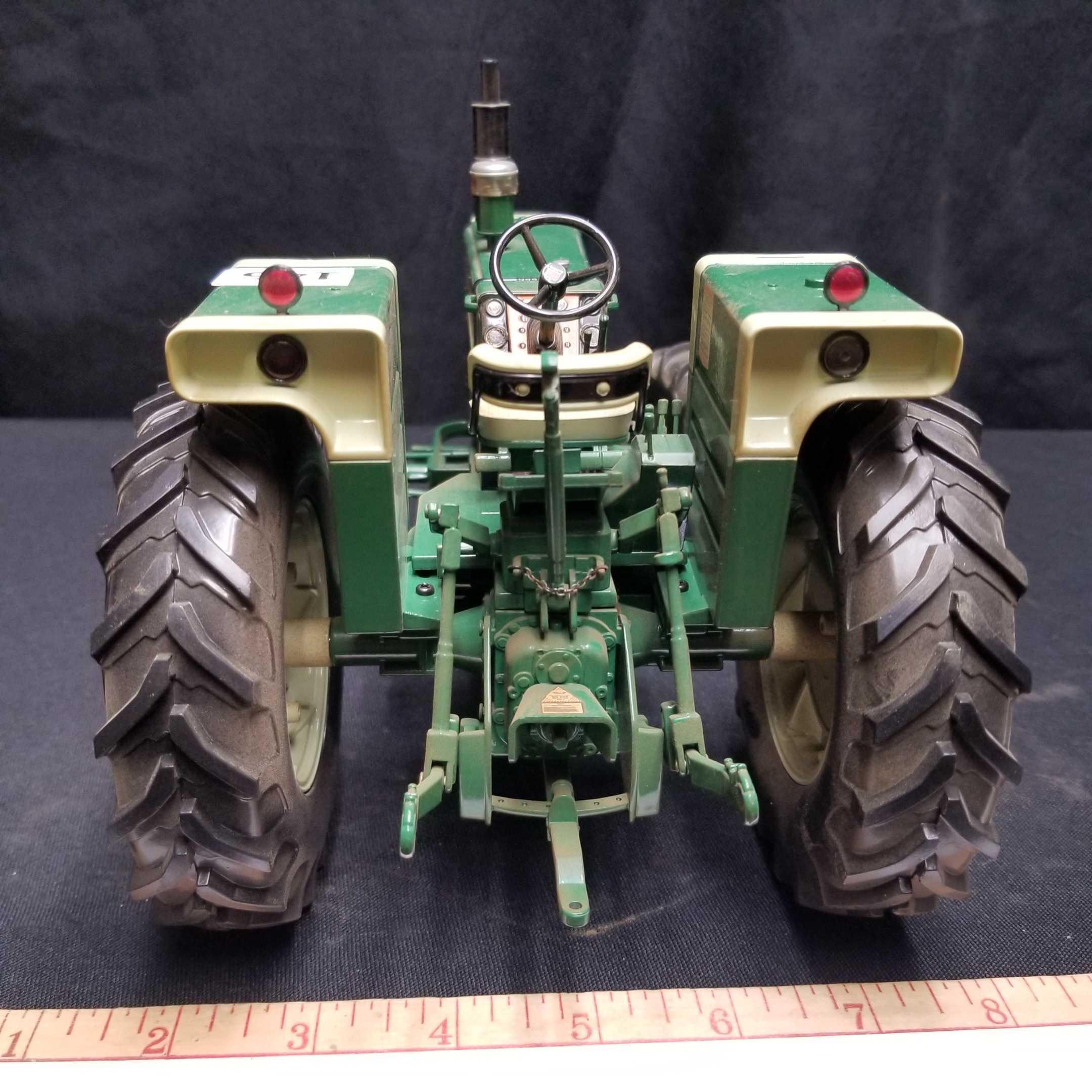 OLIVER "1955" TRACTOR MFD 3 POINT OPEN STATION