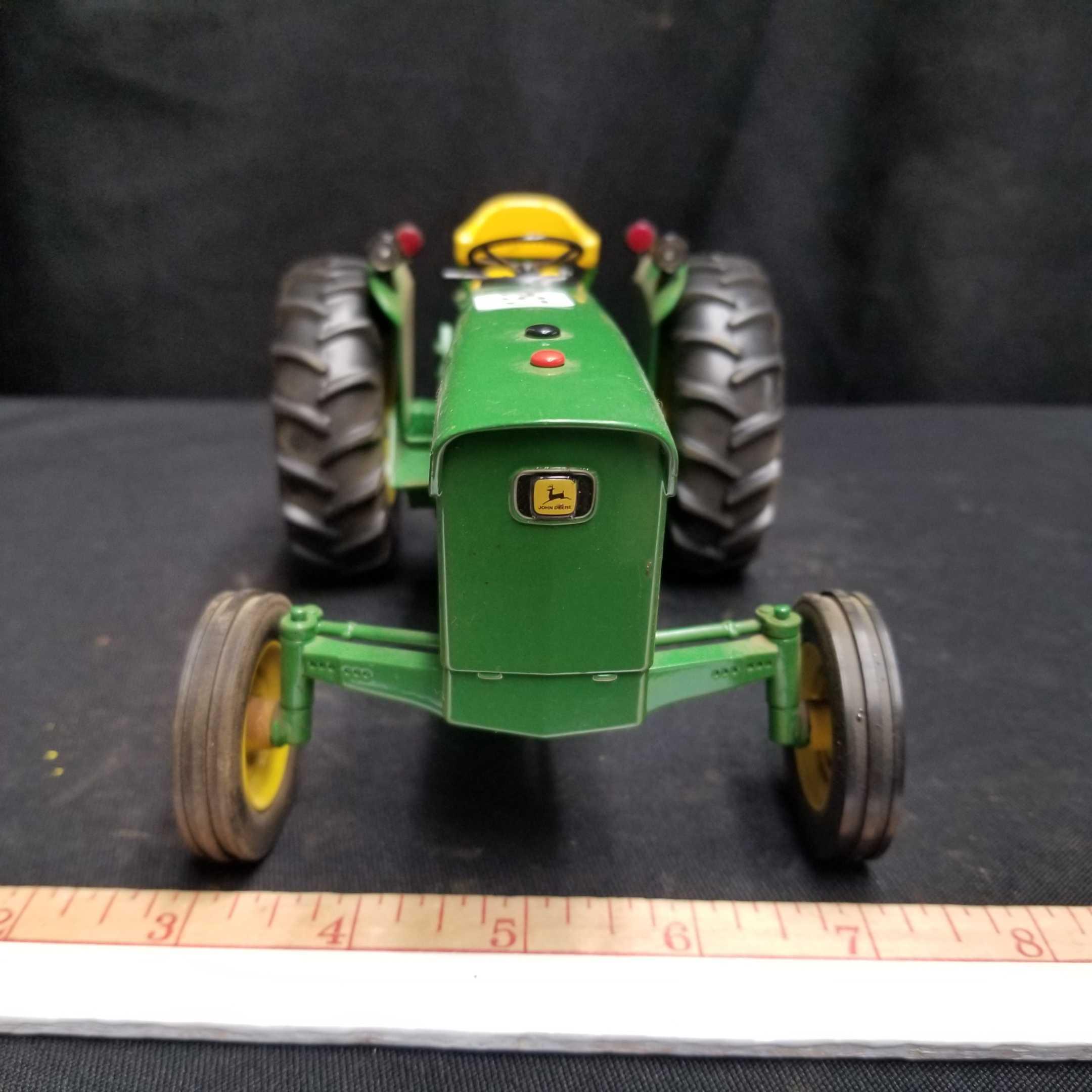 JOHN DEERE "2020" TRACTOR UTILITY WIDE FRONT