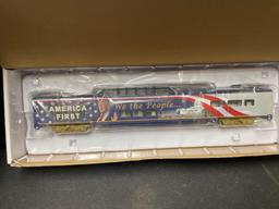 Bradford Exchange Hawthorne Village Division-Trump Express Vista Dome Car