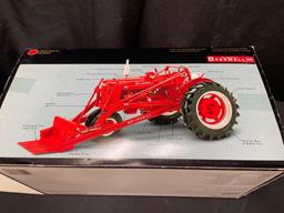 1/16th Scale Precision Series Farmall MD w/Loader - NIB