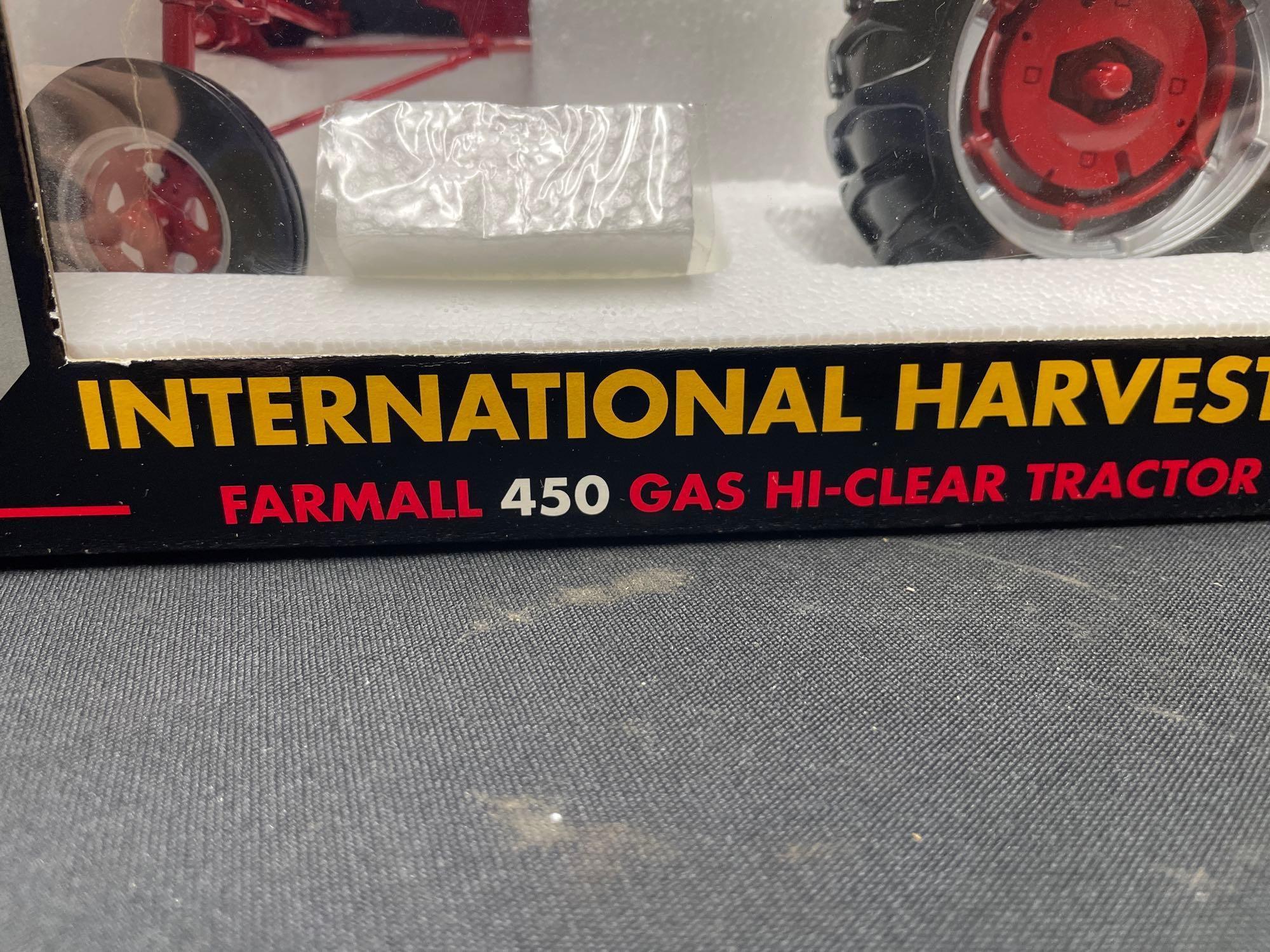 1/16th Scale Spec Cast Classic Series IH Farmall Hi-Clear 450 Gas Tractor - NIB