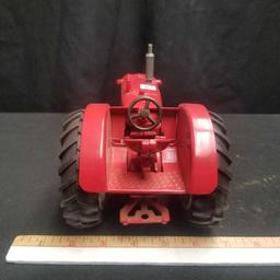 INTERNATIONAL "600 DIESEL" TRACTOR, WIDE FRONT, STANDARD