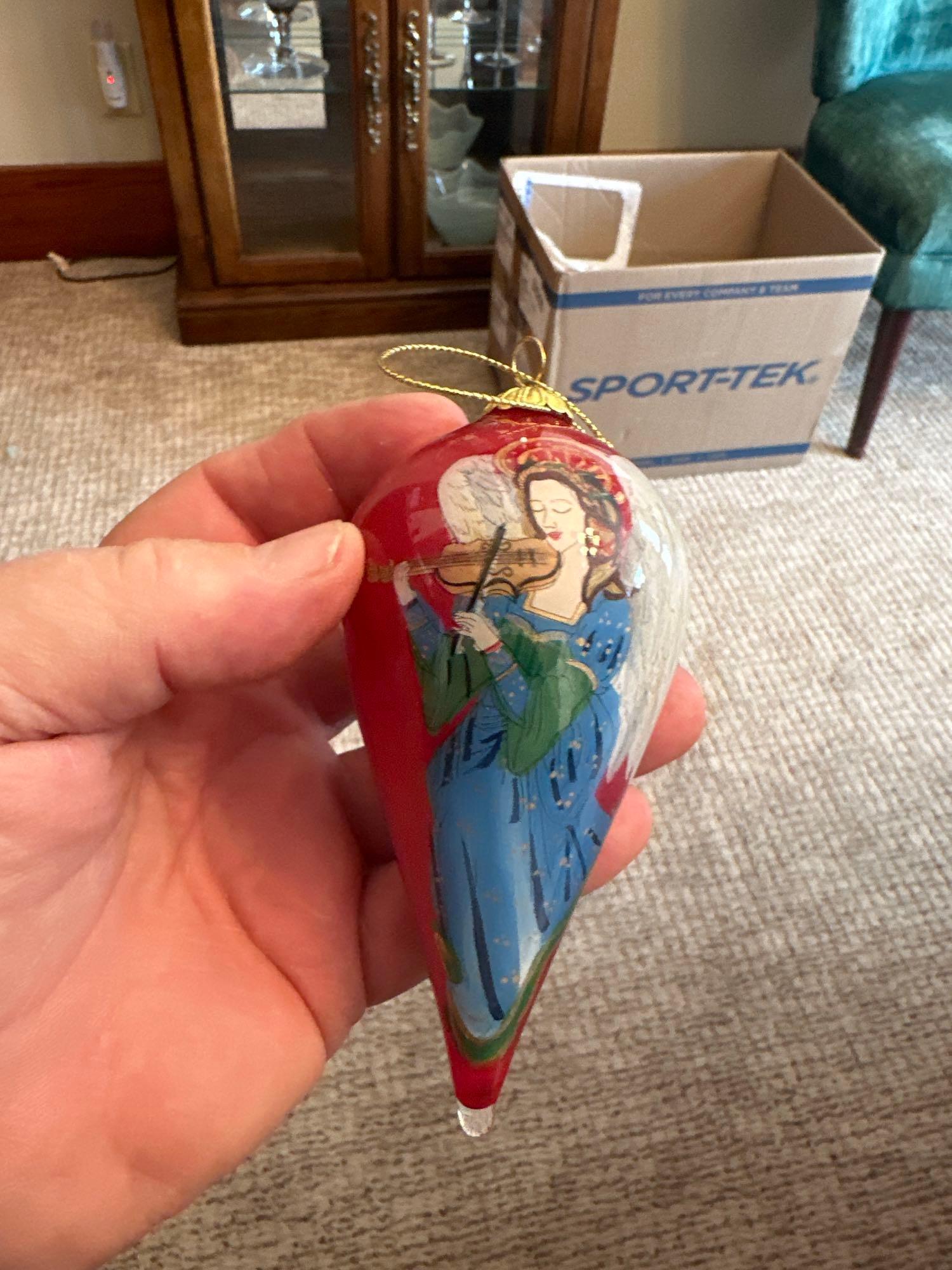 5 Li Bien painted glass Christmas ornaments. Shipping.