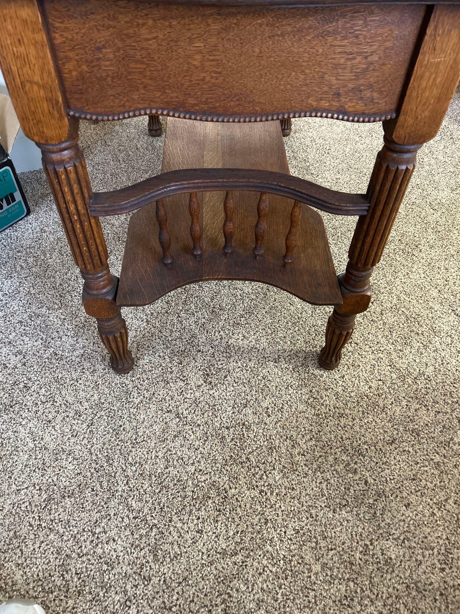 Vintage oak (one of a kind), parlor table with single drawer, spindle sides. Excellent condition!!!!