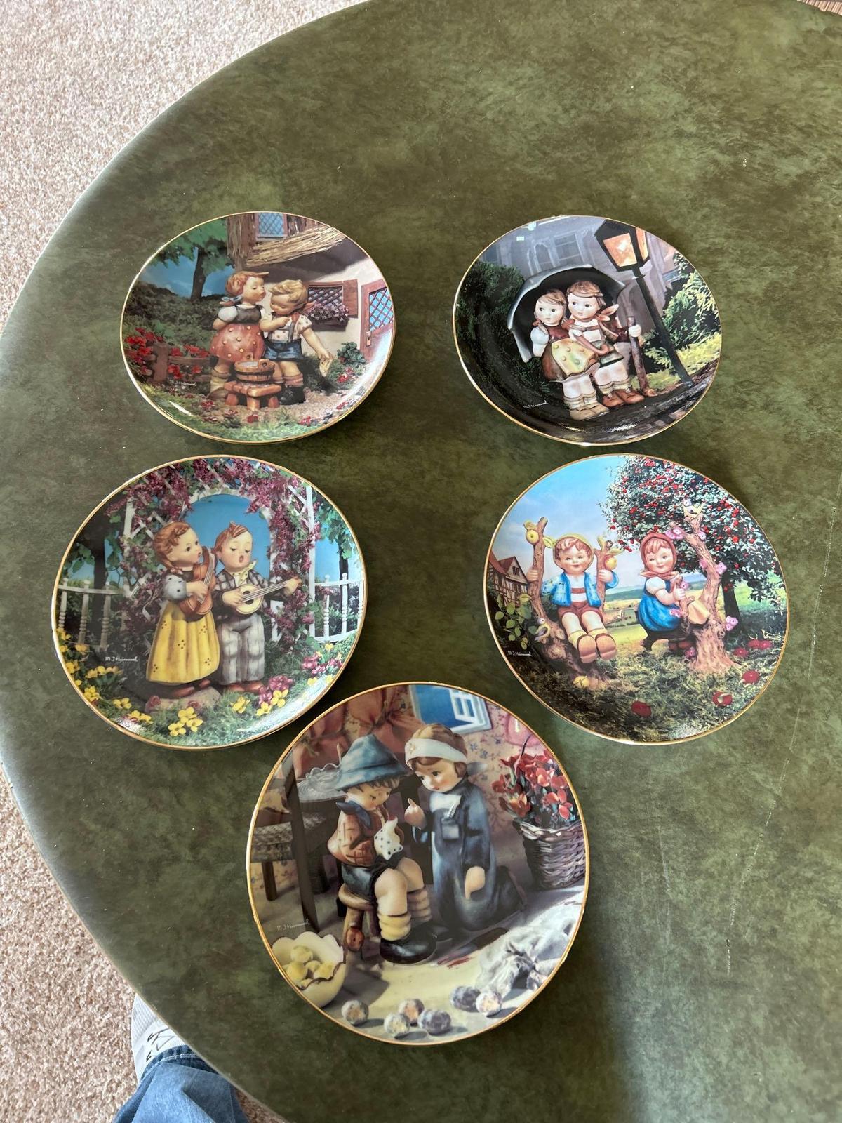 5 Hummel plate collection painted plates. Nice....Shipping