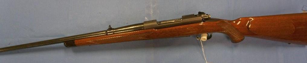 WINCHESTER MODEL 70