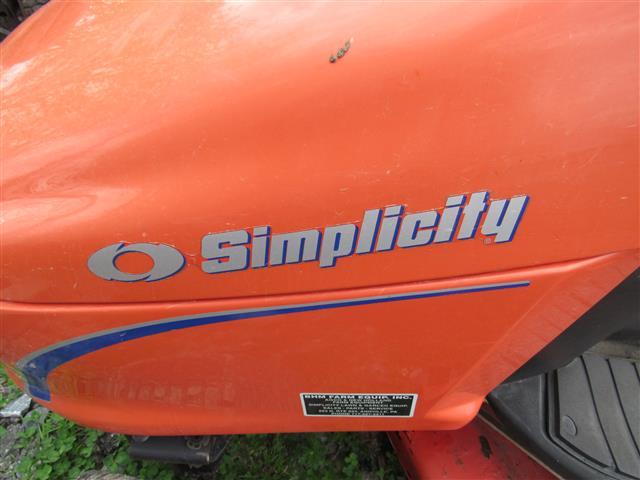 Simplicity L&G Tractor (Does not Run)