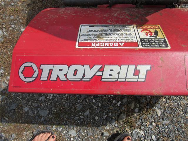 Troybilt 24" Storm 2410 Snowblower