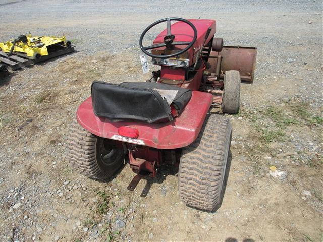 Wheel Horse 875 Riding Mower - runs