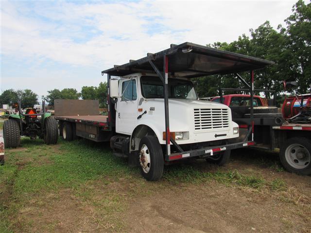 2001 Int'l FB Body Steel Bed, DSL w/Title,2 Axle,