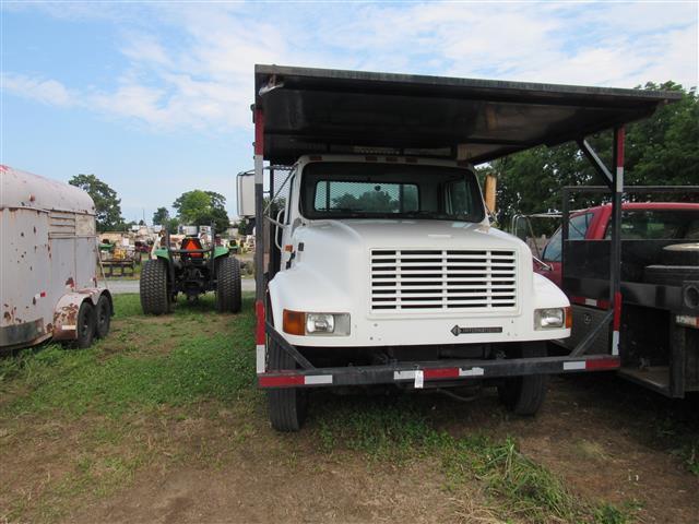 2001 Int'l FB Body Steel Bed, DSL w/Title,2 Axle,