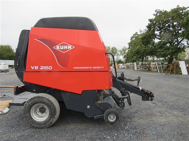 Kuhn VB2160 Round Baler w/Controls