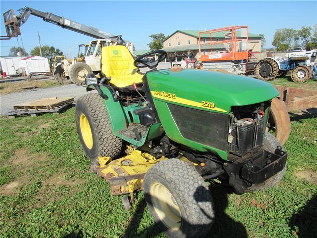 JD 4100 Compact Tractor w/54" Mower Deck