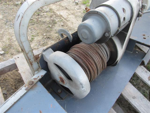 Bumper Mounted Winch