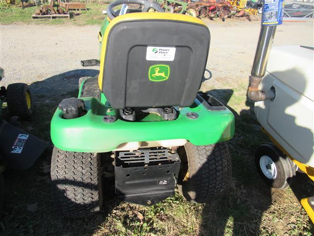 JD X300 Lawn Tractor (runs)