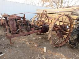 Farmall F12 2WD Tractor