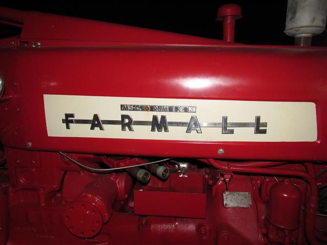 Farmall 350 Tractor