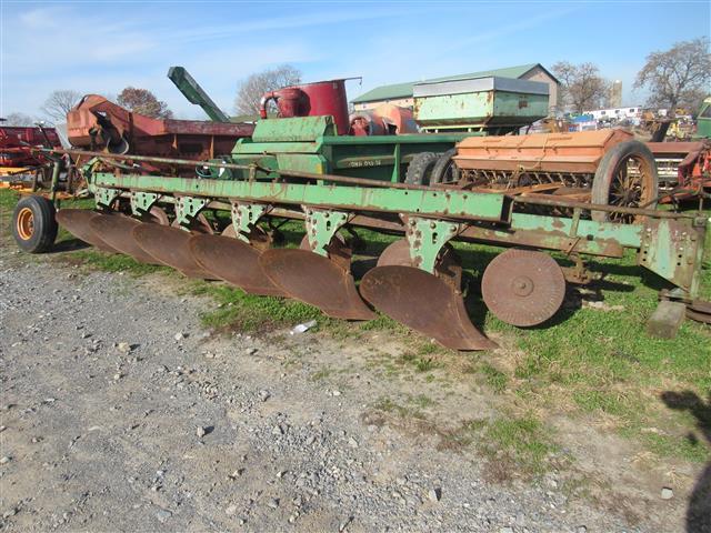 JD 450 6B Plow