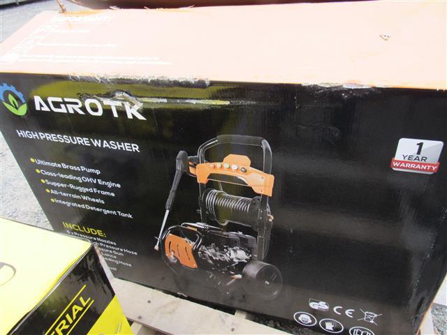 New Agrotk 7HP 3000PSI Pressure Washer w/Hose Reel