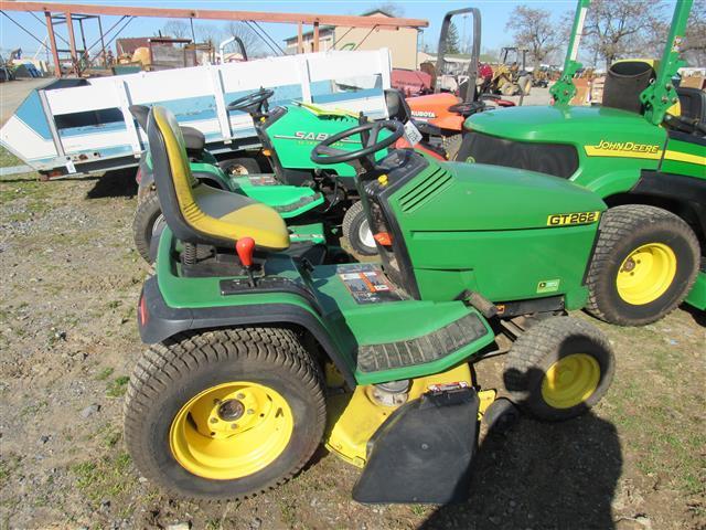 JD GT262 Tractor