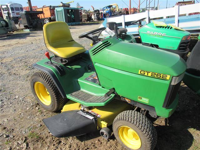 JD GT262 Tractor