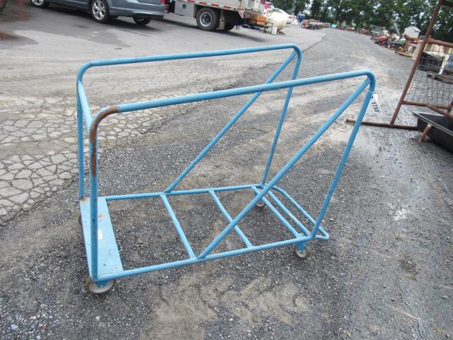 Metal Rack w/Wheels