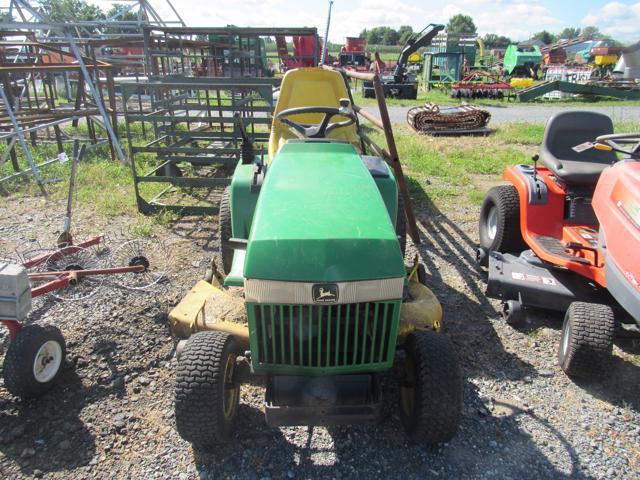 JD 240 Riding Mower (needs work)