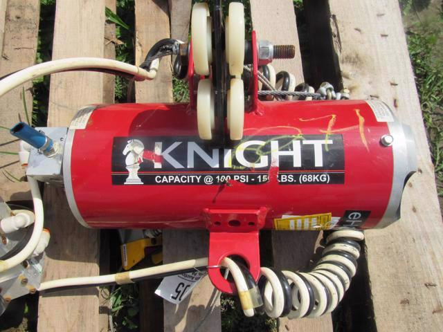 Knight 150 lb Air Hoist