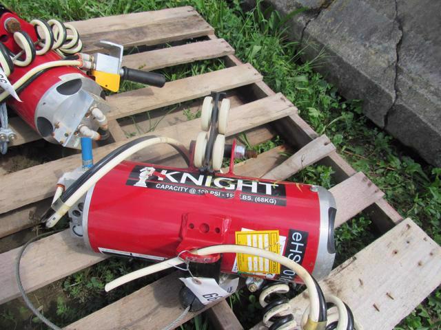 Knight 150 lb Air Hoist