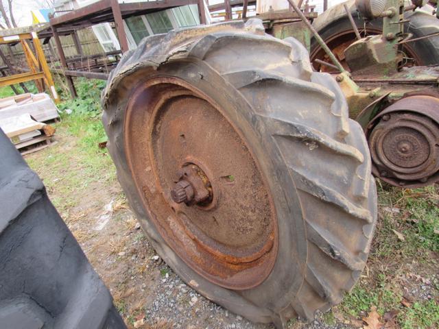 JD A Parts Tractor