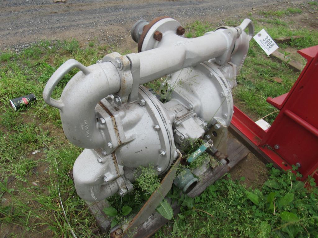 Sand Piper Duel Diaphram Pump, Air Operated 260GPM